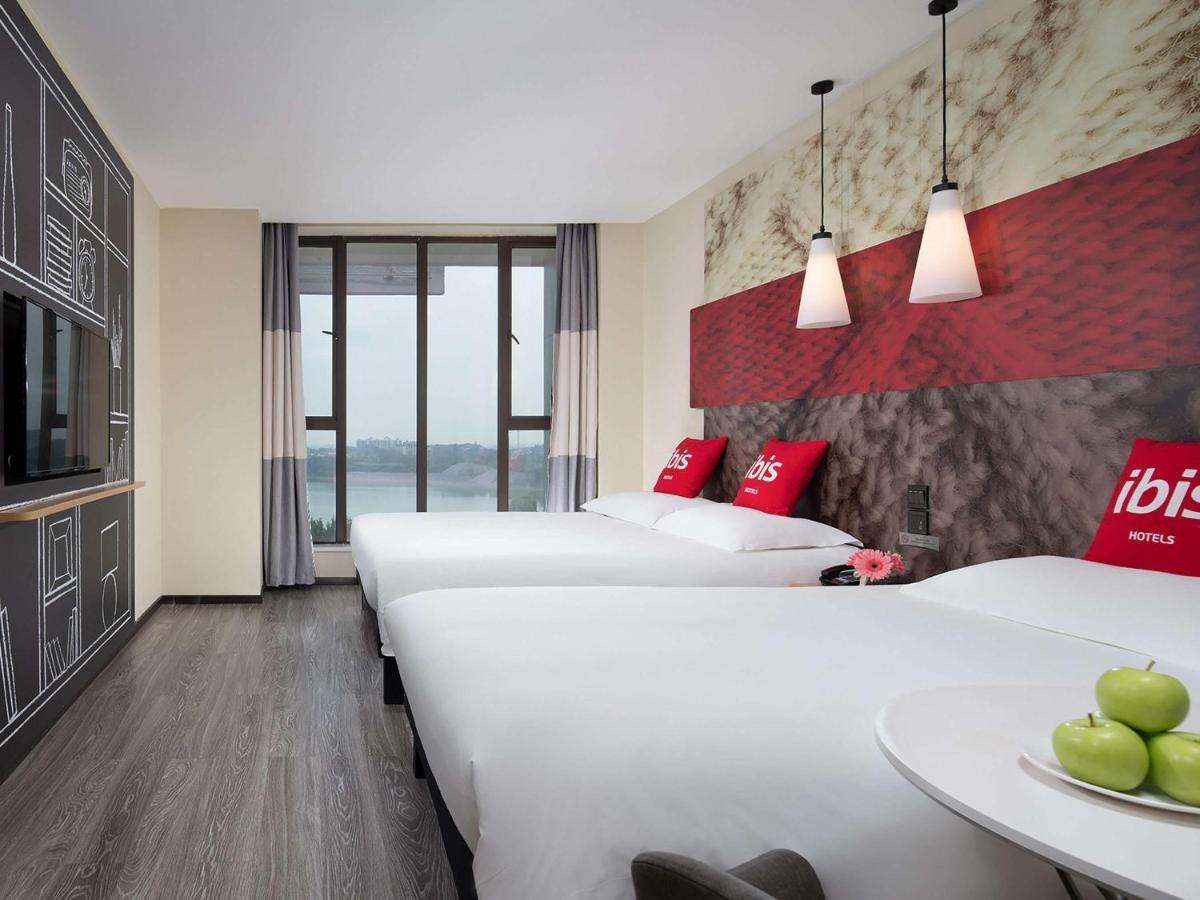 Ibis Hotel Emeishan Exterior foto